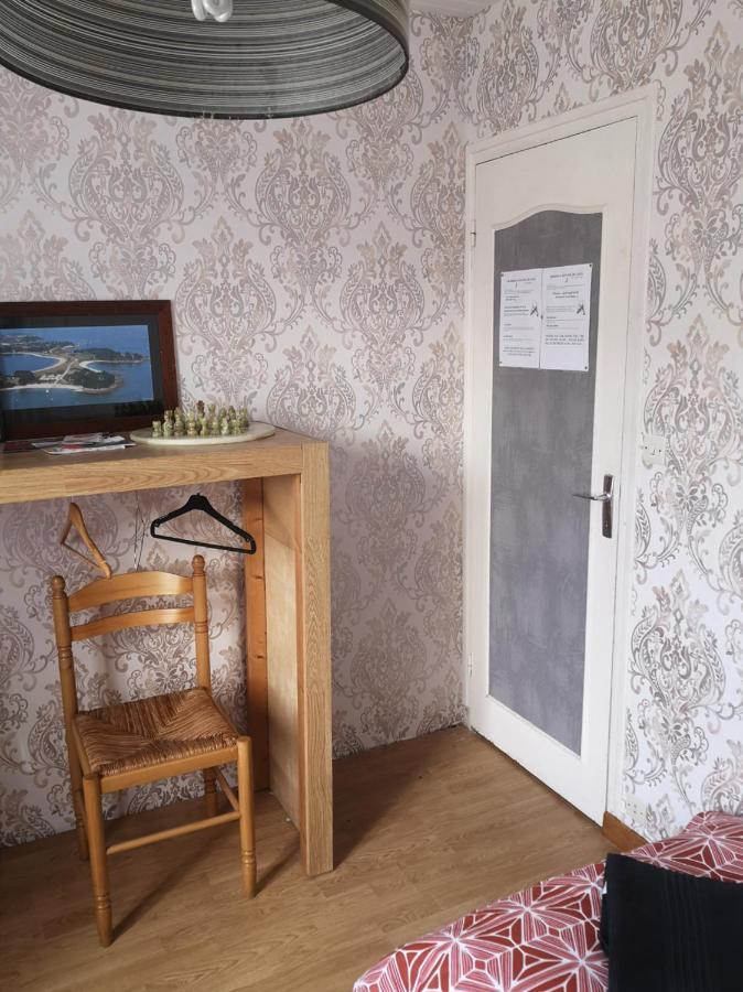 Chambre Au Calme Et Simple, Cuisine A Dispo Saint-Pol-de-Léon Екстериор снимка
